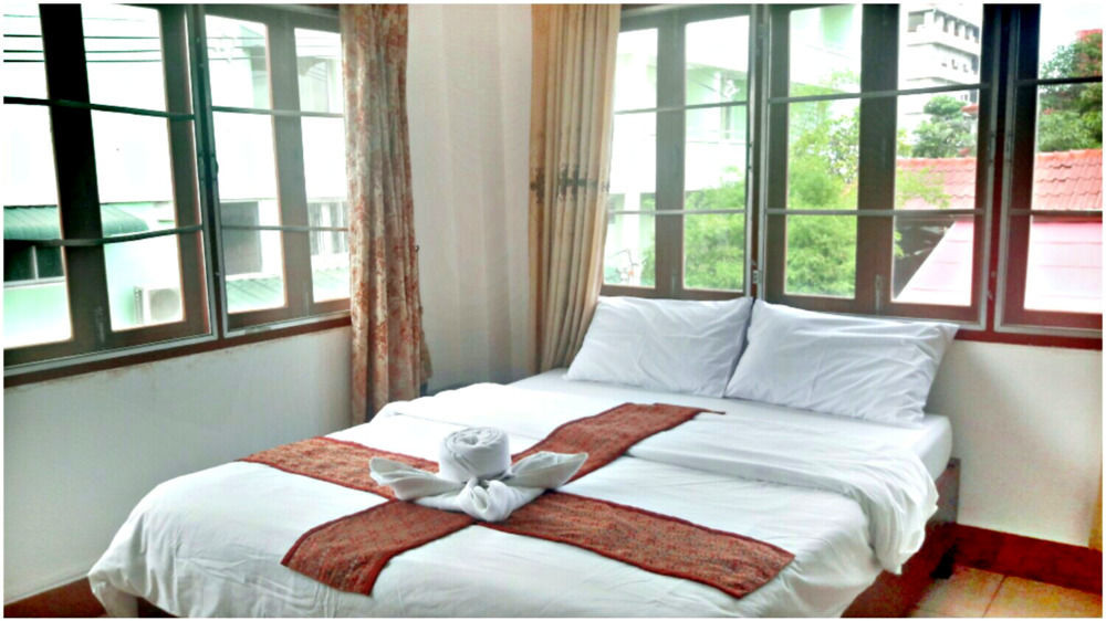 Nalinthone Guesthouse Ban Nongdouang Экстерьер фото