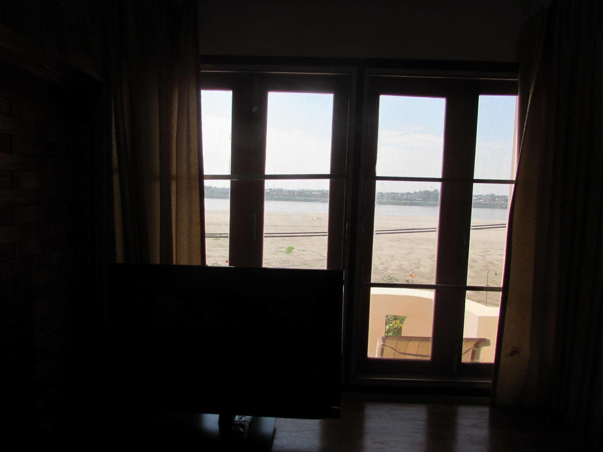 Nalinthone Guesthouse Ban Nongdouang Экстерьер фото